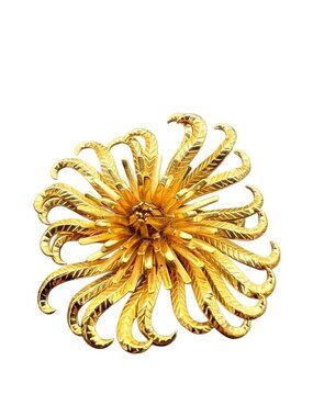 Vintage Gold-Tone Floral Brooch Pin Intricate Swirl Petal Design Elegant Retro